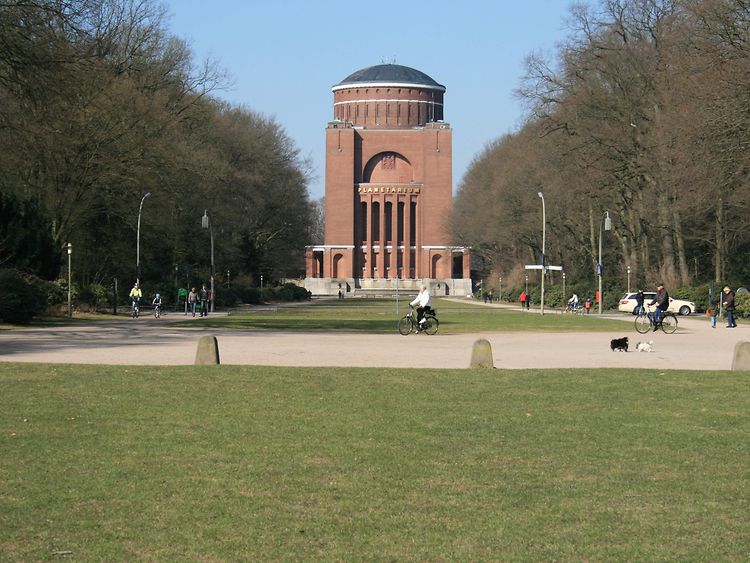  Wasserturm im Hamburger Stadtpark