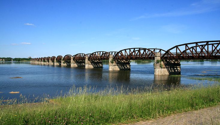 Dömitzer Eisenbahnbrücke