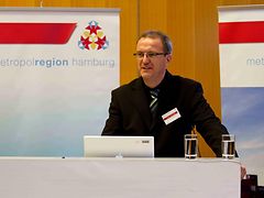  Prof. Jörg Knieling, HafenCity Universität Hamburg, bei seinem Vortrag