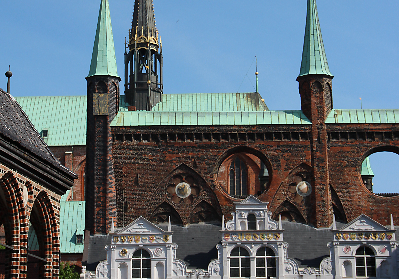 Detail des Rathausplatzes in Lübeck